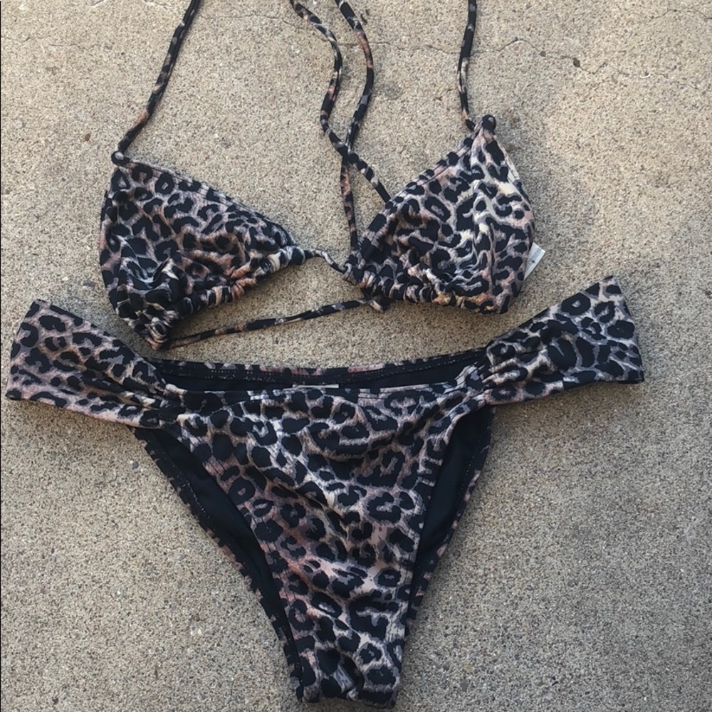Leopard bikini
